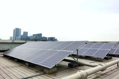 commercial solar setup